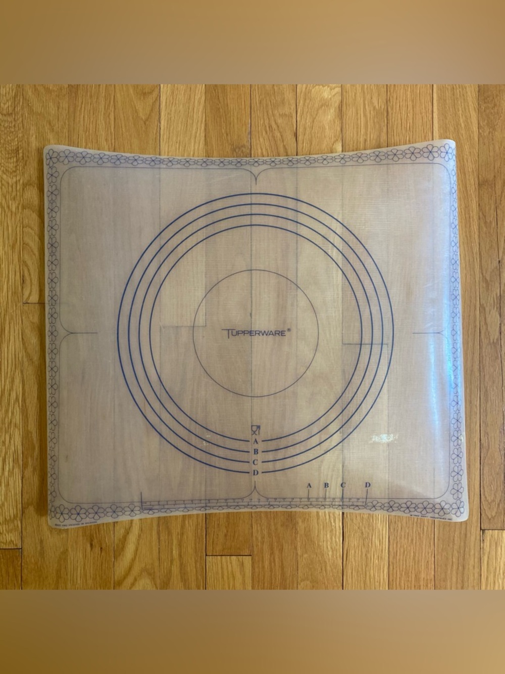 4/$10 - Vintage Tupperware Place Setting Guide